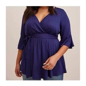 NWT Torrid Stella Babydoll Challis Surplice Tie-Front Top Size 4 or 26 Plus